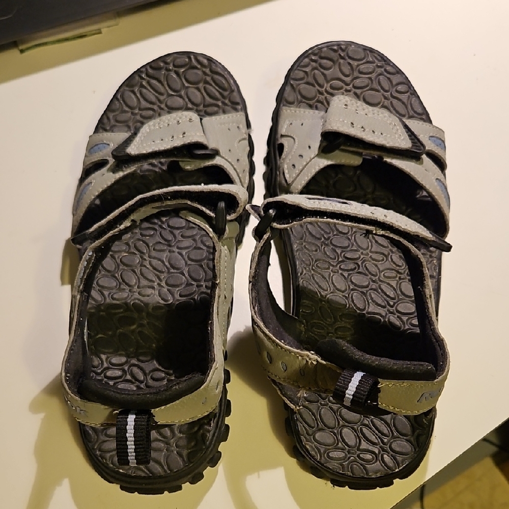 Gray Outdoor Sandals with Adjustable Straps and Grippy Sole